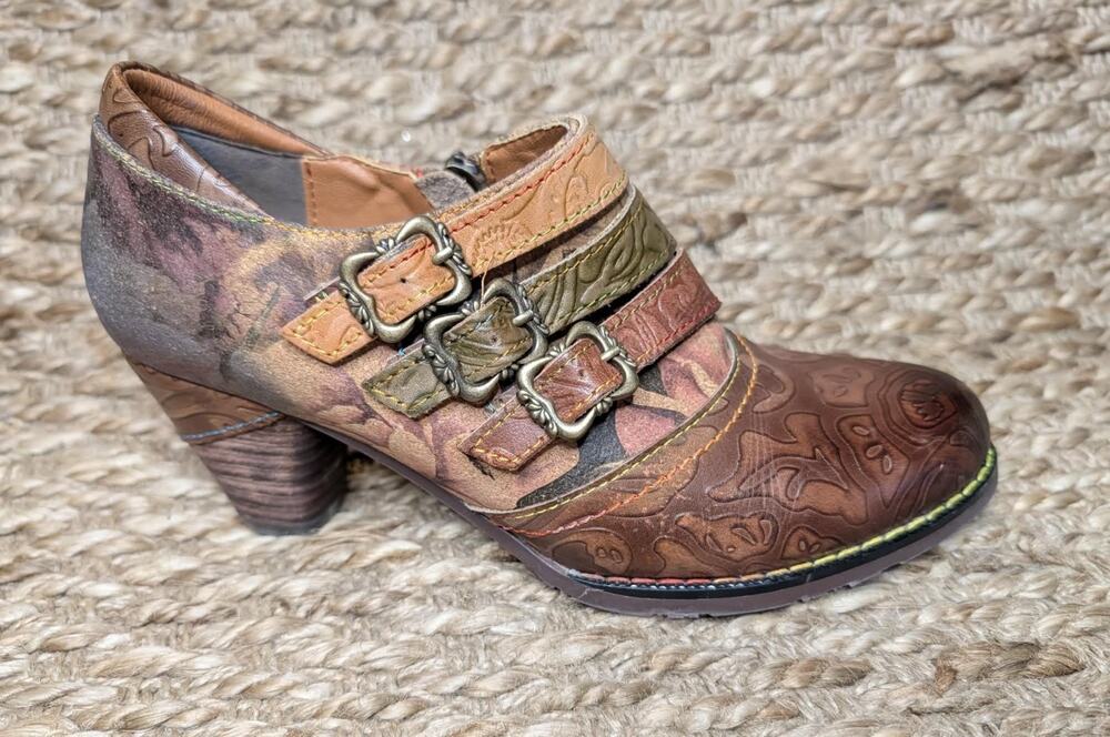 Spring Step L'Artiste Women's 5.5-6 Brown Multicolor Graphic Pump Heeled Bootie